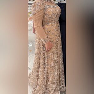 Elegant Beige and Silver Wave Pattern Dress